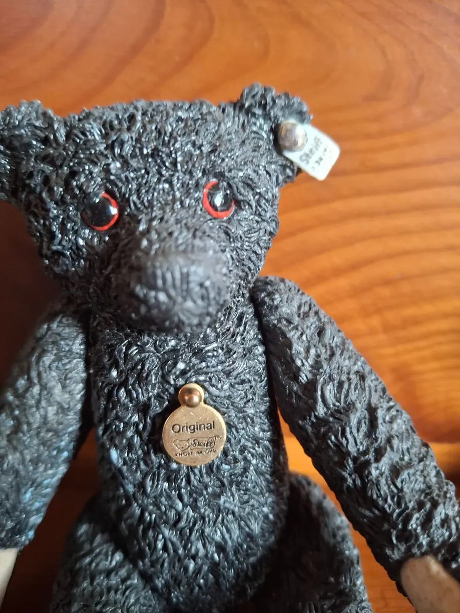 Steiff Miniature Commemorative Bears &Shelf... - Image 1