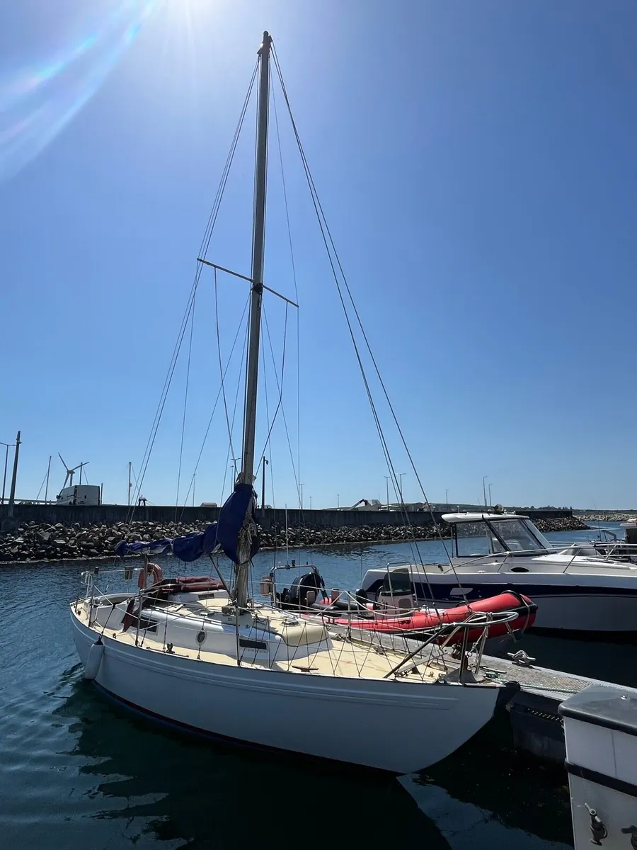 cutlas 27 blue water yacht - Image 3