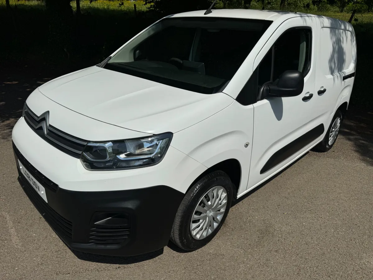 2021 Citroen Berlingo Enterprise (VRT €250) - Image 2