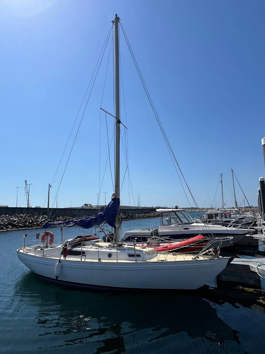 cutlas 27 blue water yacht - Image 1