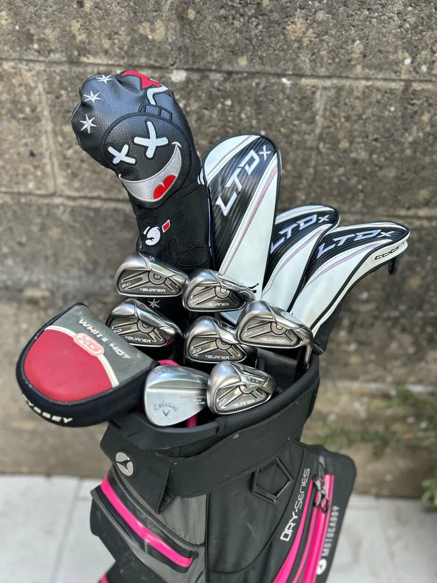 Full set of ladies golf clubs - Image 1