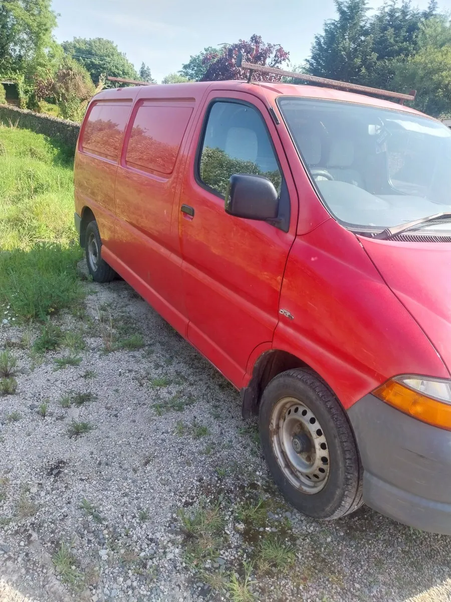 Toyota HiAce 2005 - Image 1