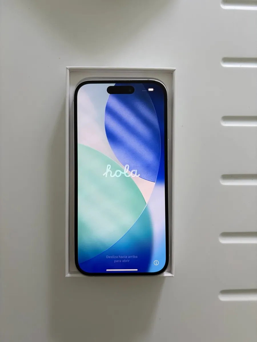 iPhone 15 - perfect condition - Image 1