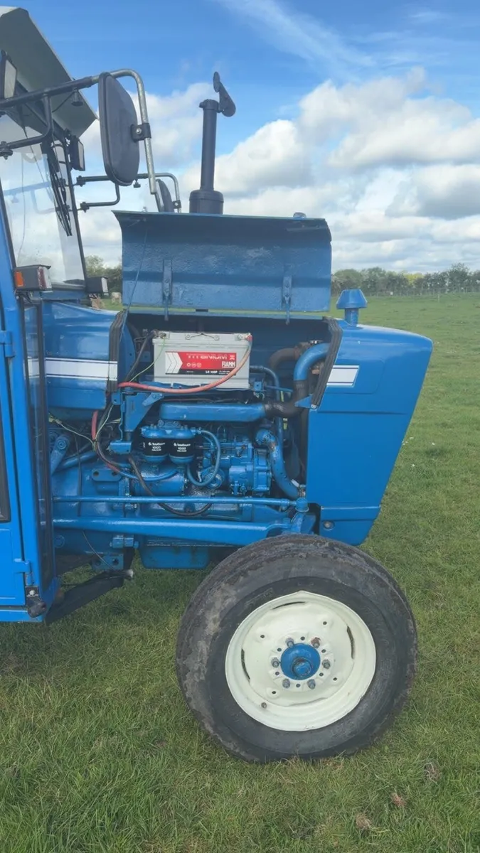 Tractor Ford 3000 - Image 3