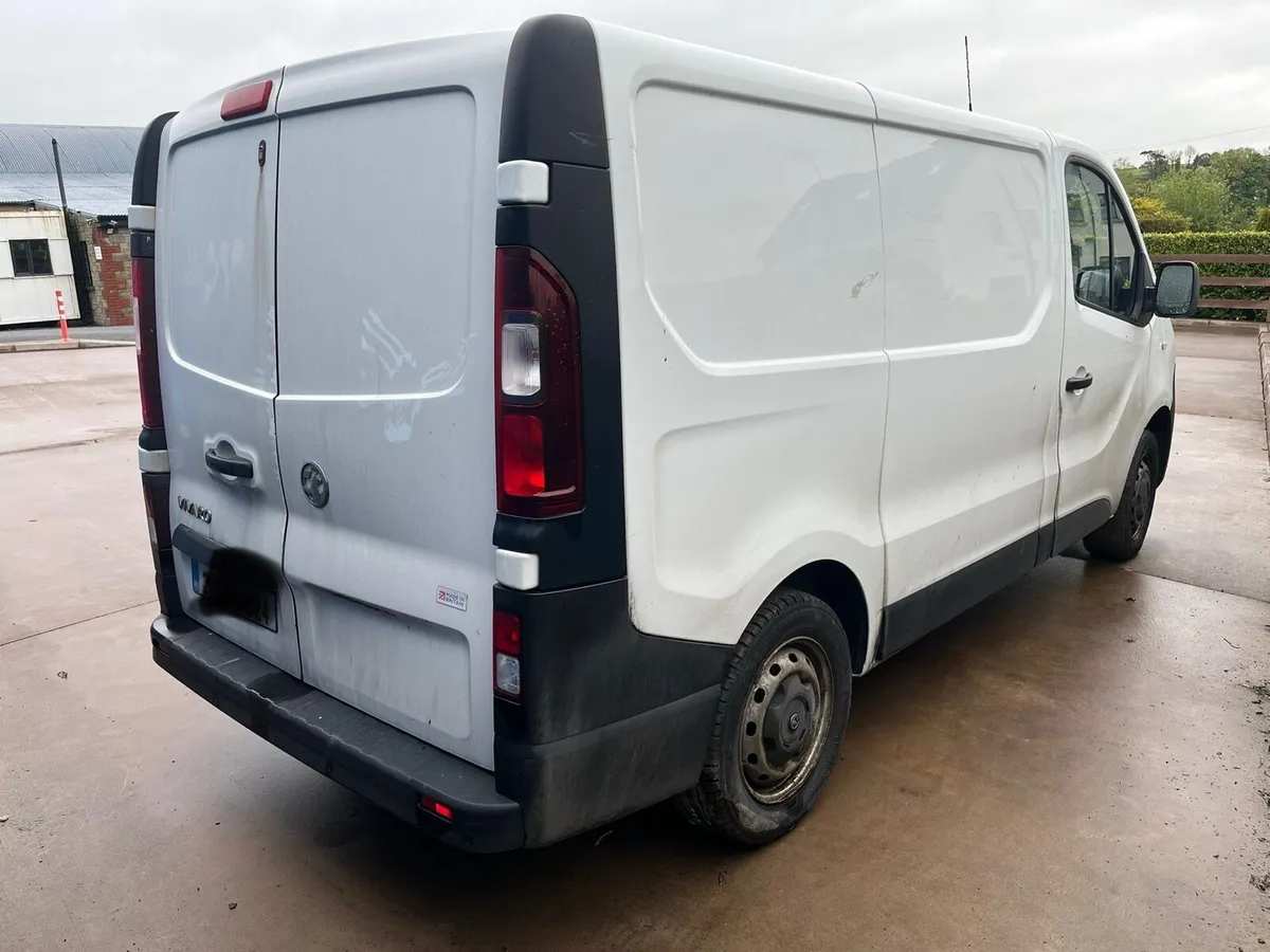 20 Opel Vivarro - Image 4