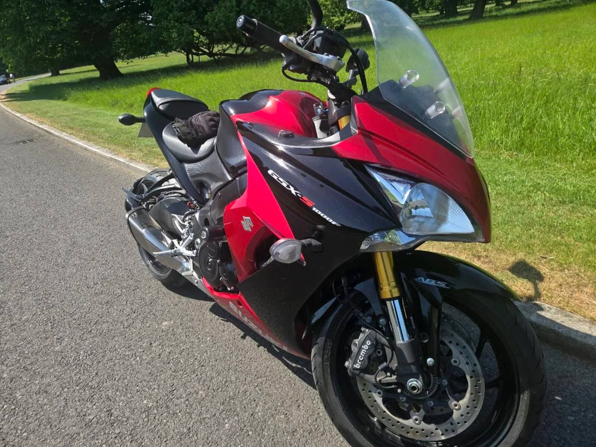 Suzuki GSXS 1000F - Image 2