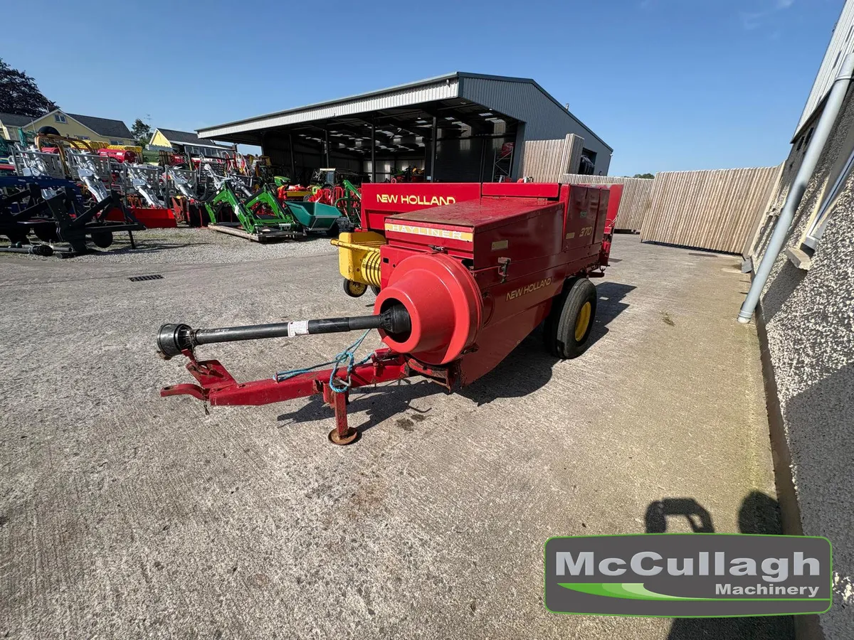New Holland 370 Small Square Baler - Image 3