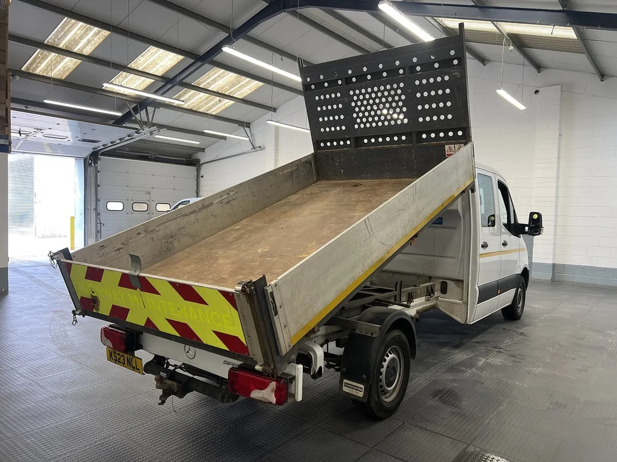 2023 Mercedes-Benz Sprinter Tipper Van - Image 2