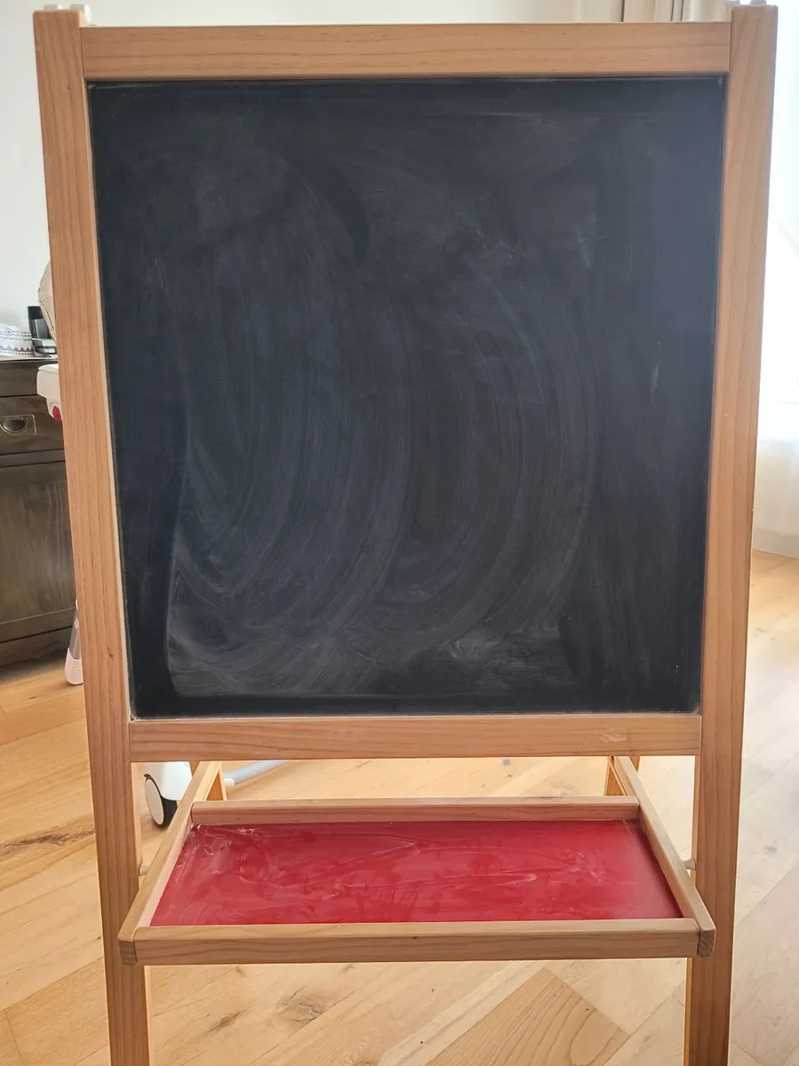 Kids chalkboard/whiteboard - Image 2
