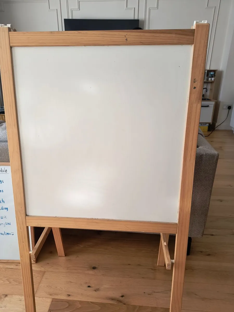 Kids chalkboard/whiteboard - Image 1
