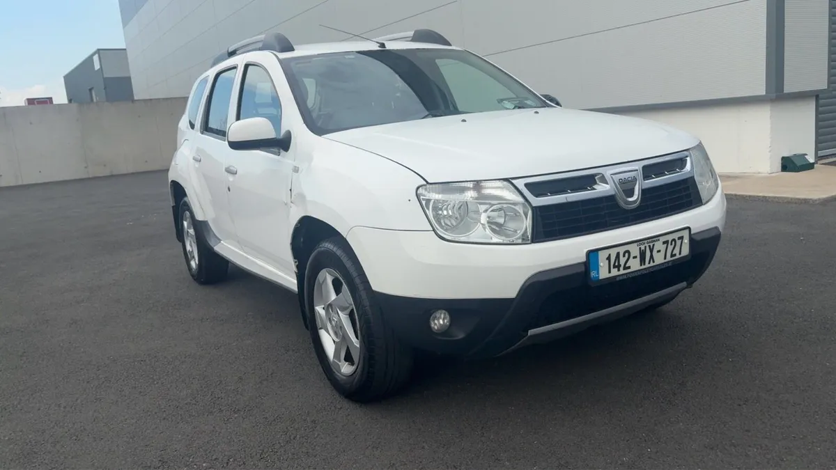 2014 Dacia duster NEW DOE 09/26 - Image 1