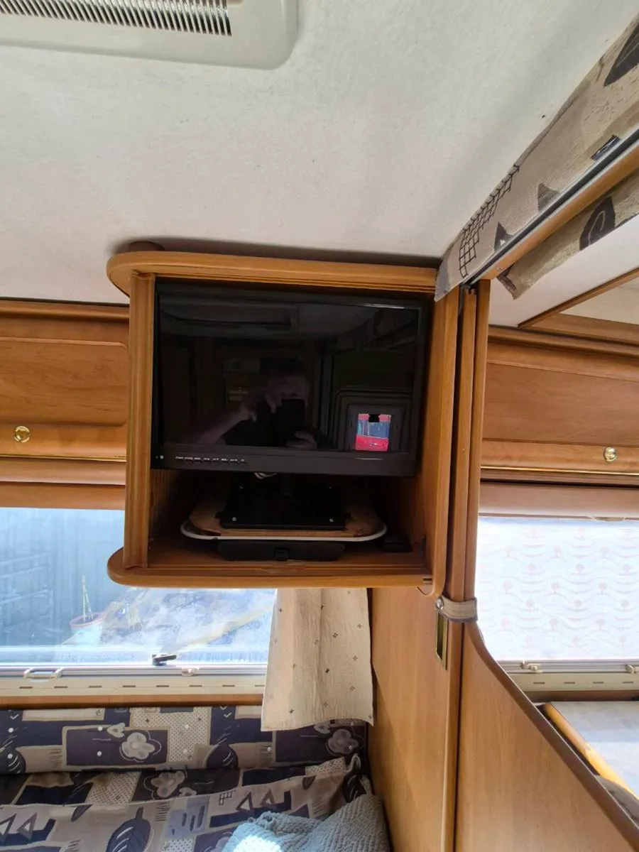 Camper motor home - Image 4