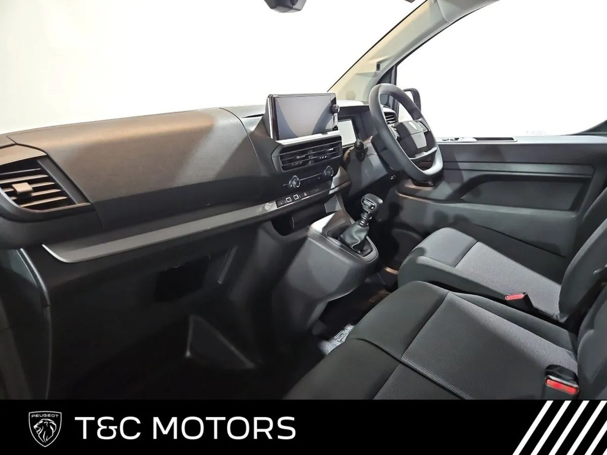 Peugeot Expert *Long Wheel Base* Professional Prem - Image 3