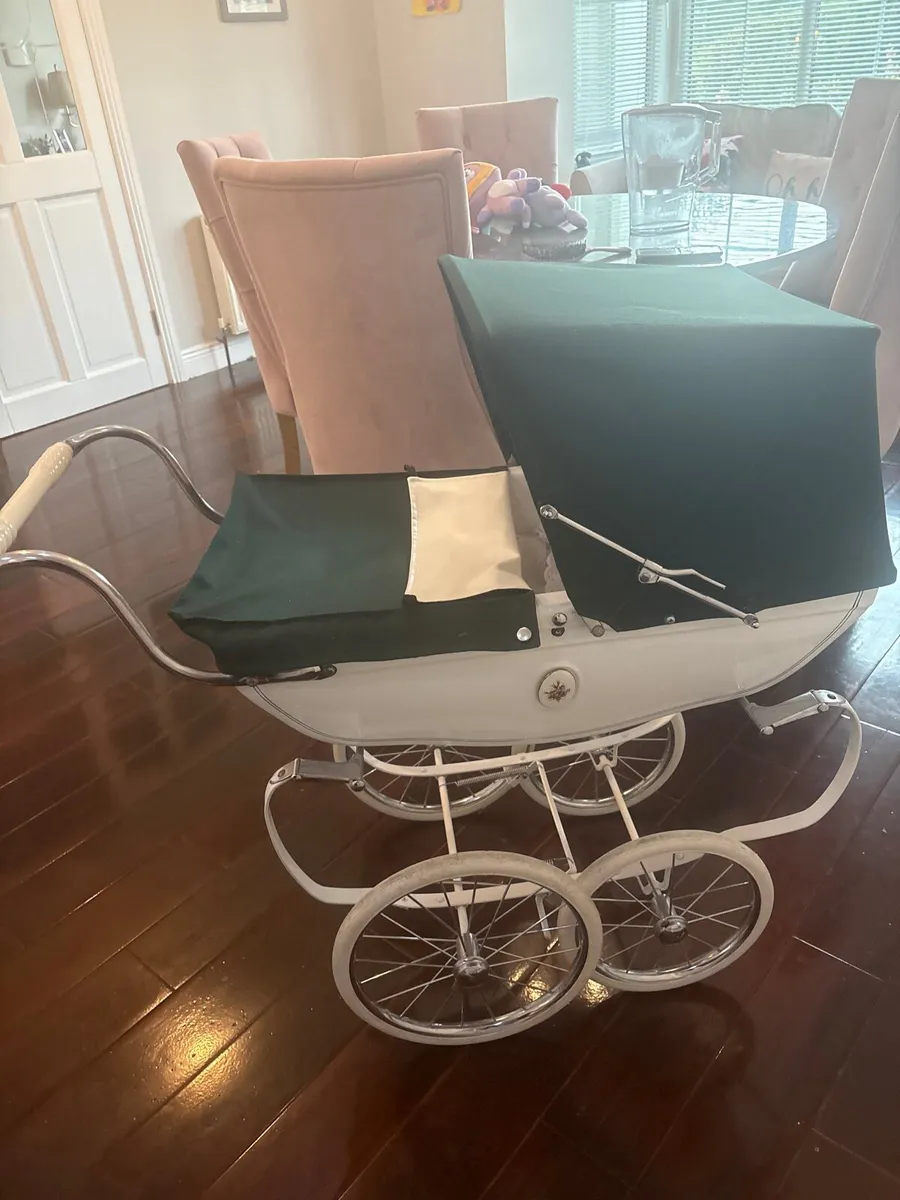 Silver Cross Coach Built Dolls Pram Restored - Image 4
