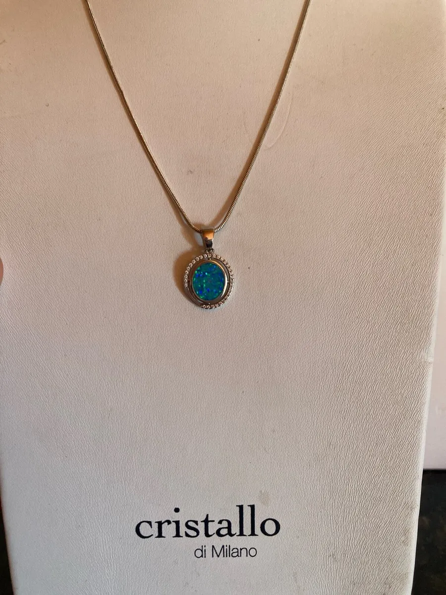 Sterling Silver opel pendant and chain - Image 1