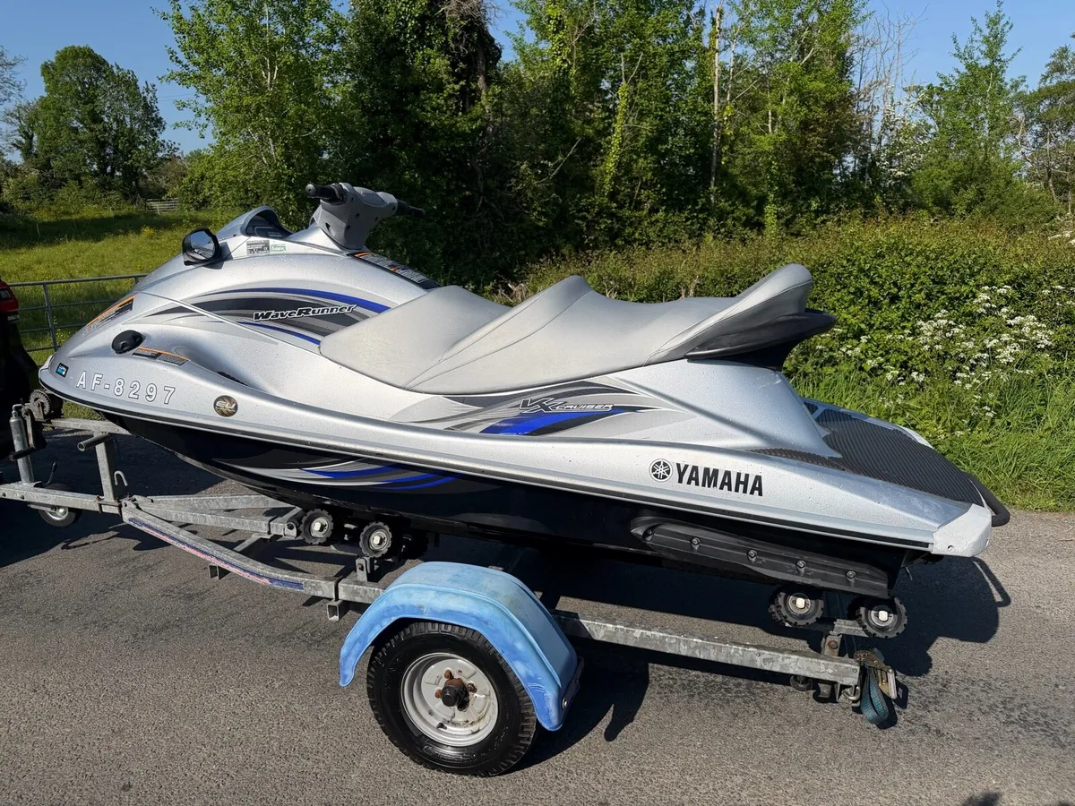 2012 YAMAHA WAVERUNNER VX1100 CRUISER JETSKI - Image 3