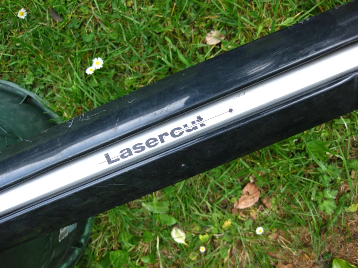 Spotless Lasercut 610mm Electric Hedge Trimmer. - Image 4