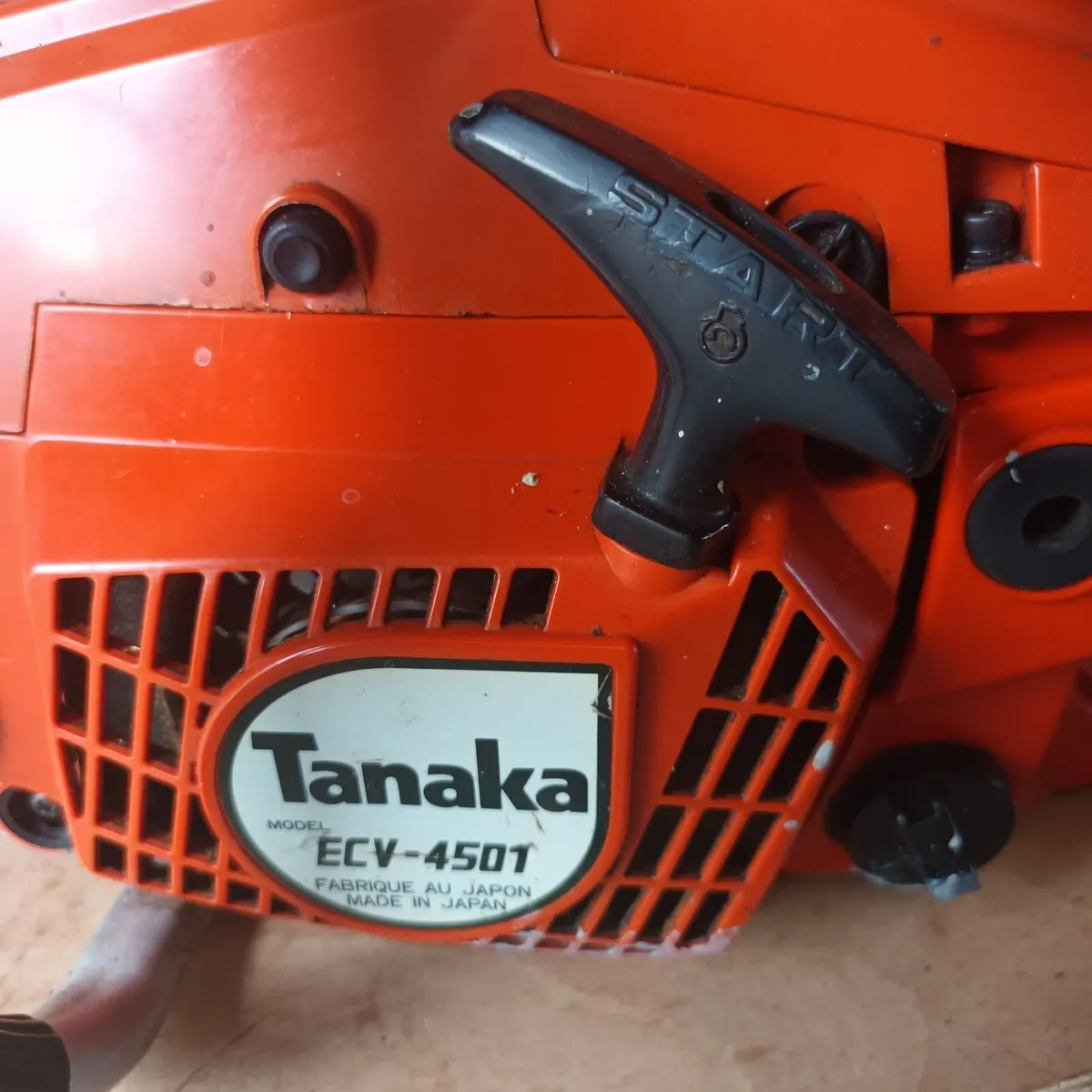 Chainsaw and hedge cutter - Image 4