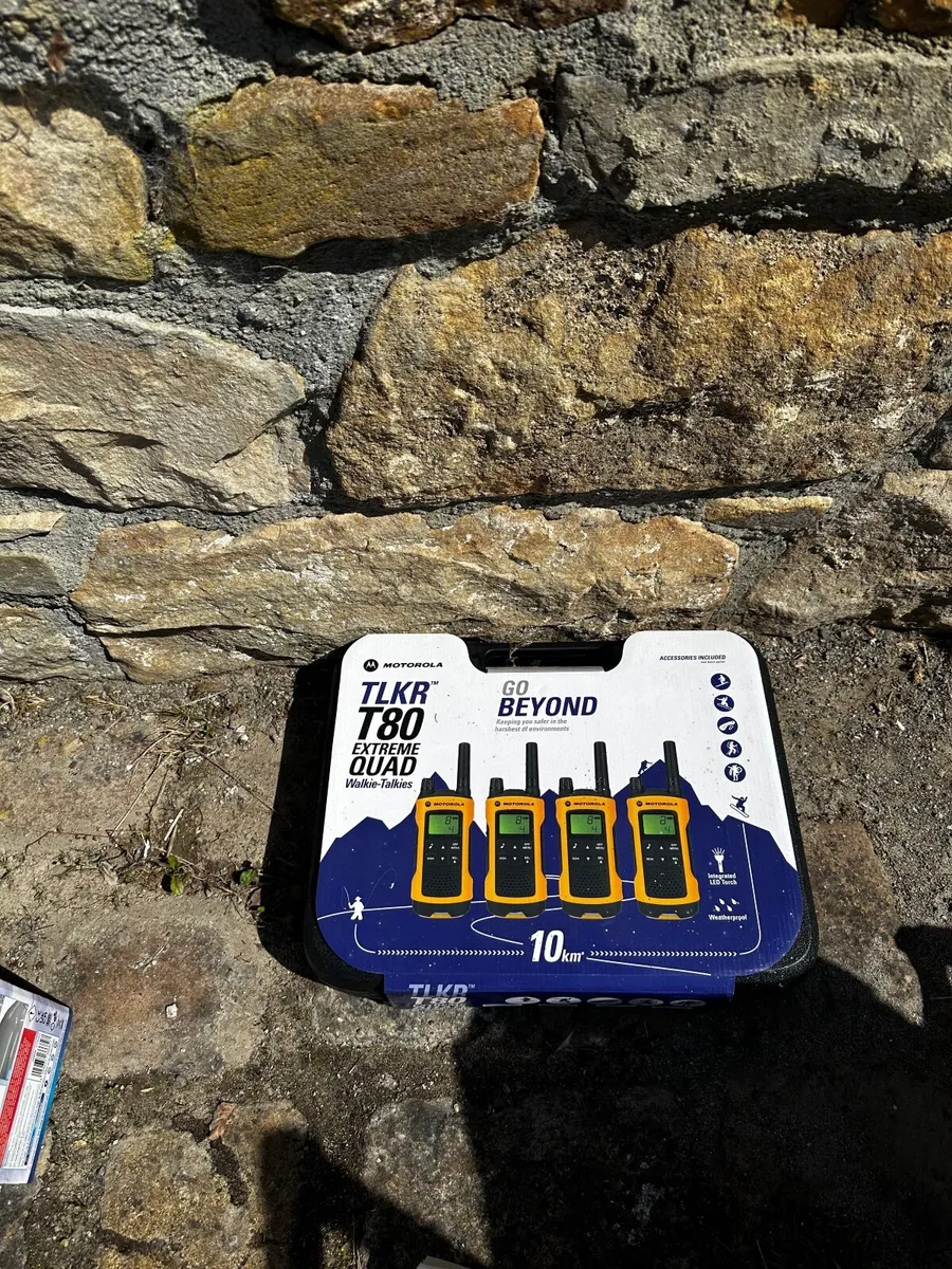 Motorola TLKR T80 Extreme Quad Pack