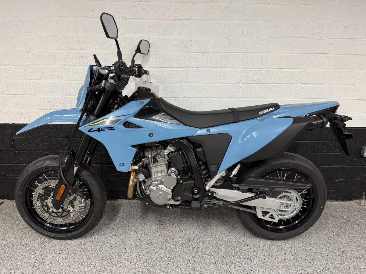 Suzuki DR-Z4SM - New Unregistered - Image 2