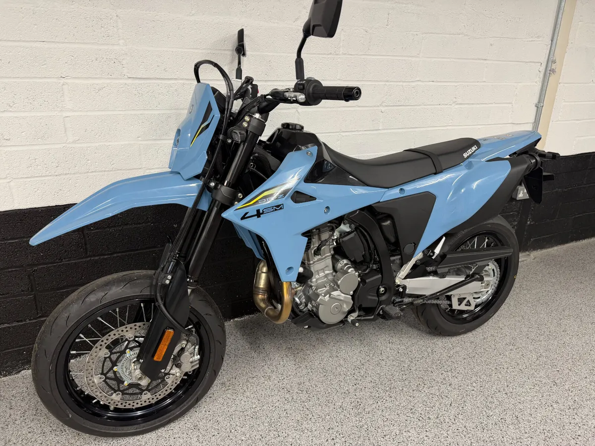 Suzuki DR-Z4SM - New Unregistered - Image 3