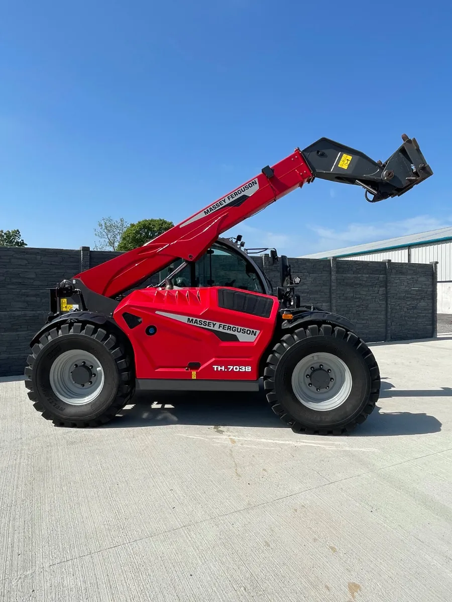 Massey Ferguson TH.7038 Telehandler - Image 3