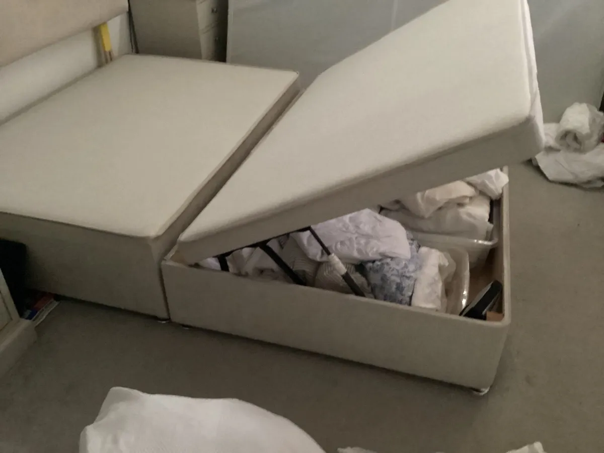 Bed frame king size. - Image 2