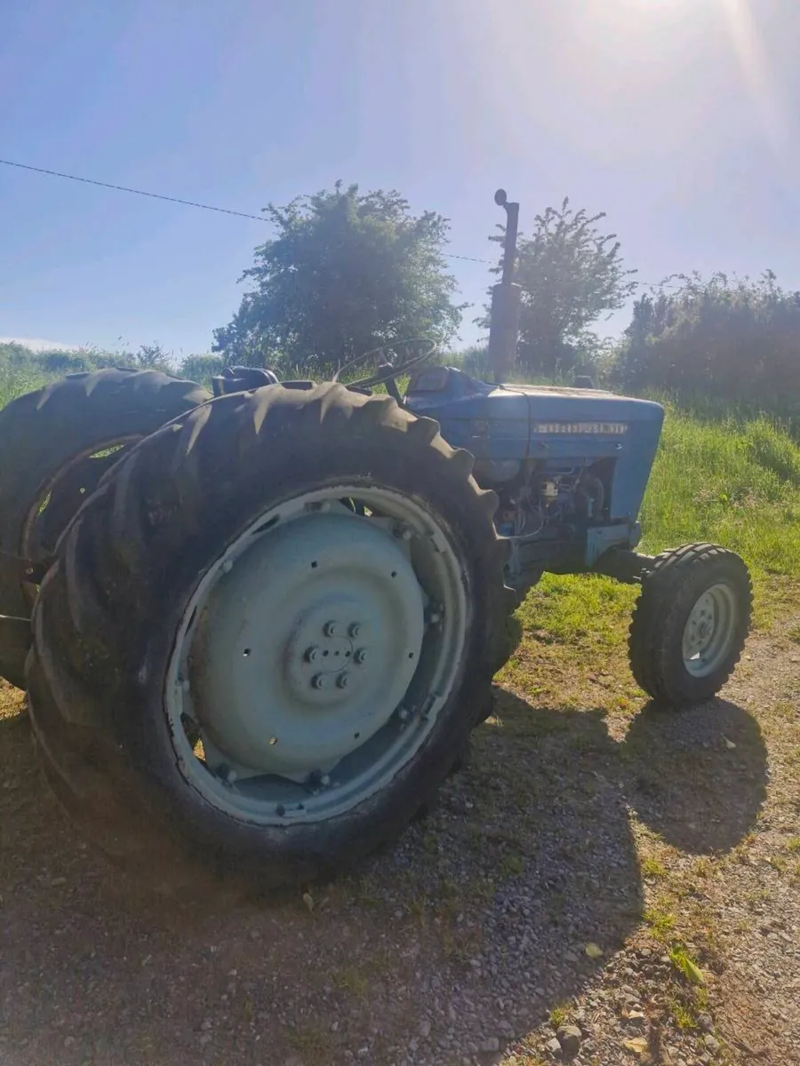 Ford 4000 - Image 3