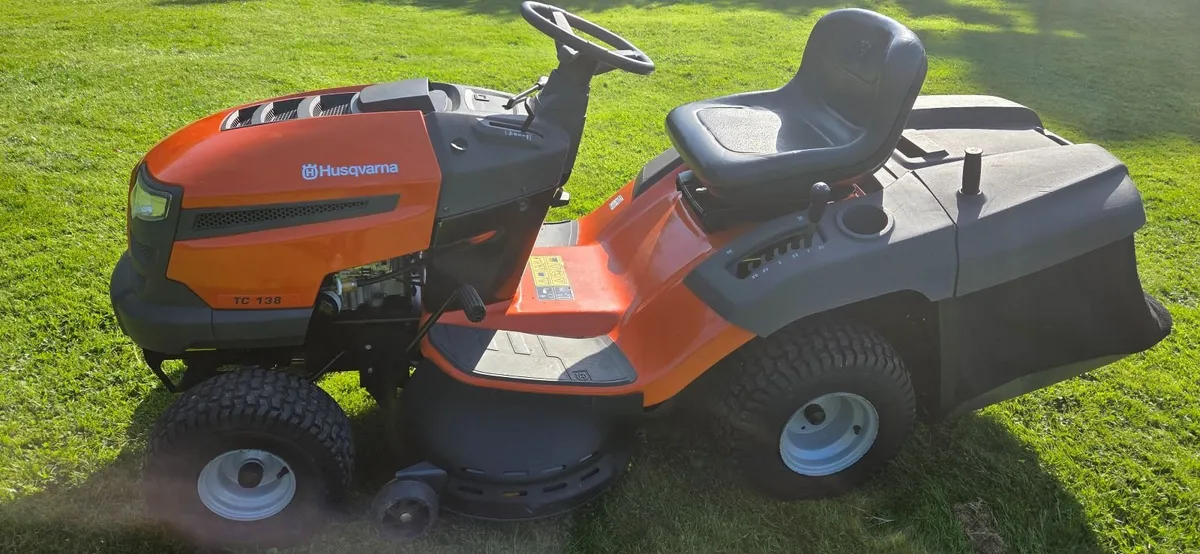 Husqvarna ride on - Image 2