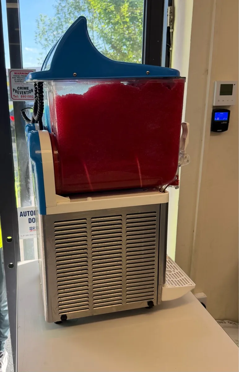Slushy Machine - Image 1