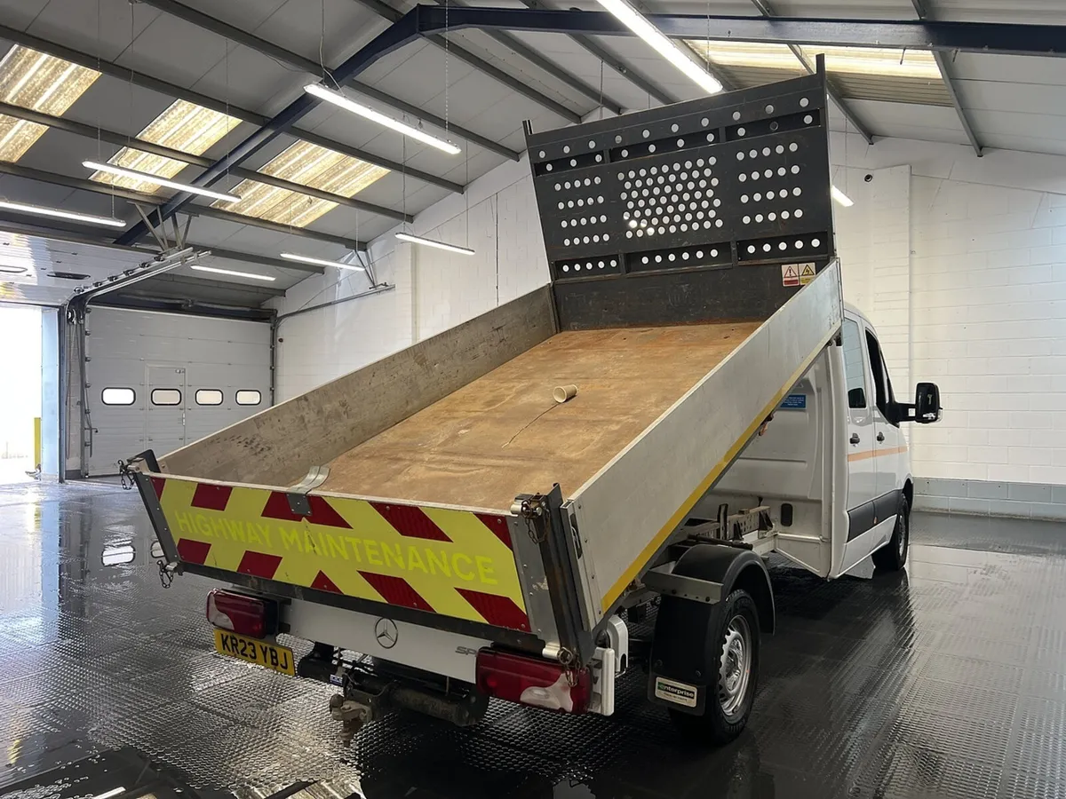 2023 Mercedes-Benz Sprinter Tipper Van - Image 2