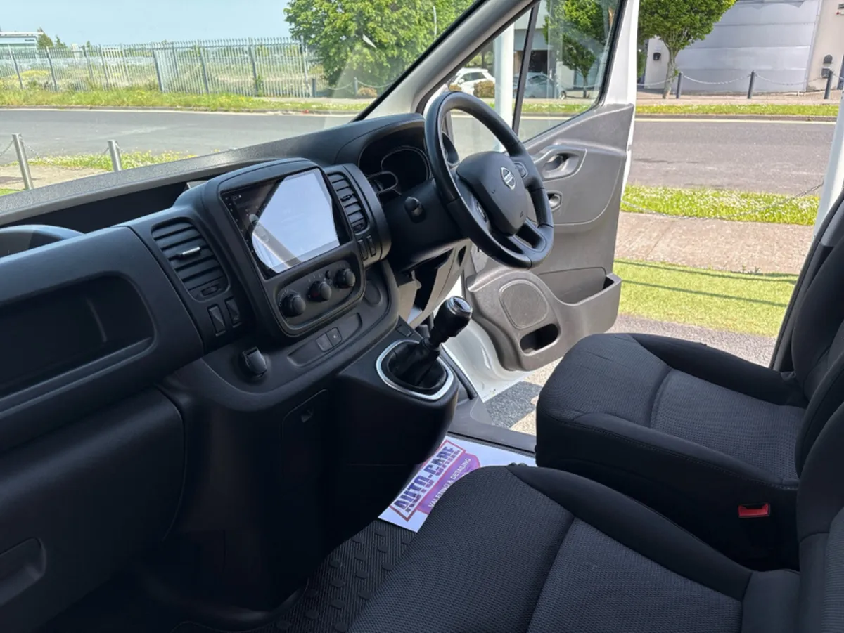 Nissan NV300 *INCL VAT *LWB 120 XE 1300 MY20 4DR - Image 3