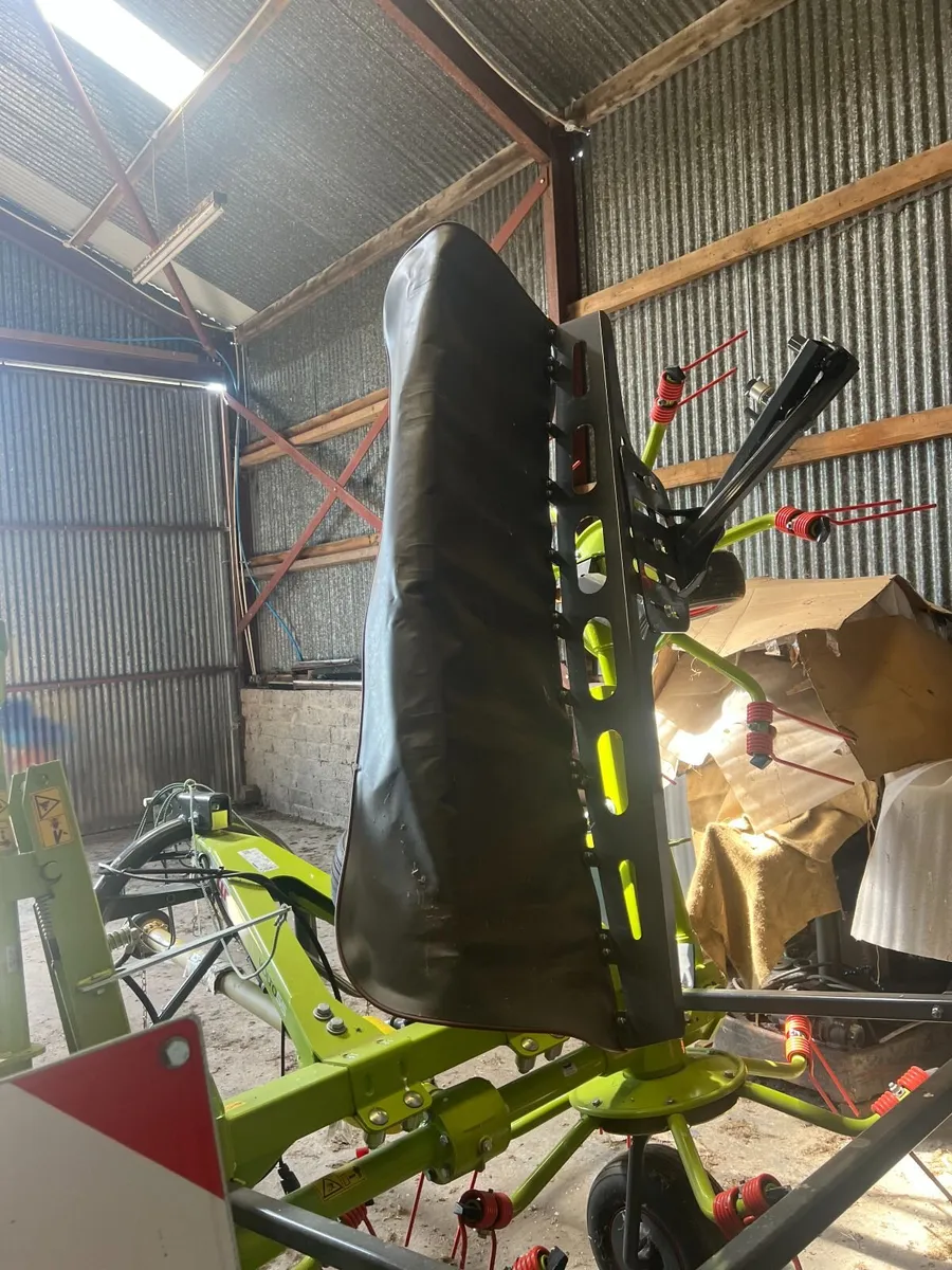 Claas Volto 55 Tedder - Image 4