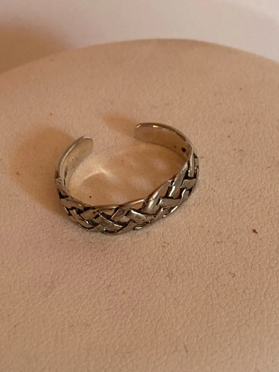 Small cuff Celtic design ring Sterling Silver - Image 2