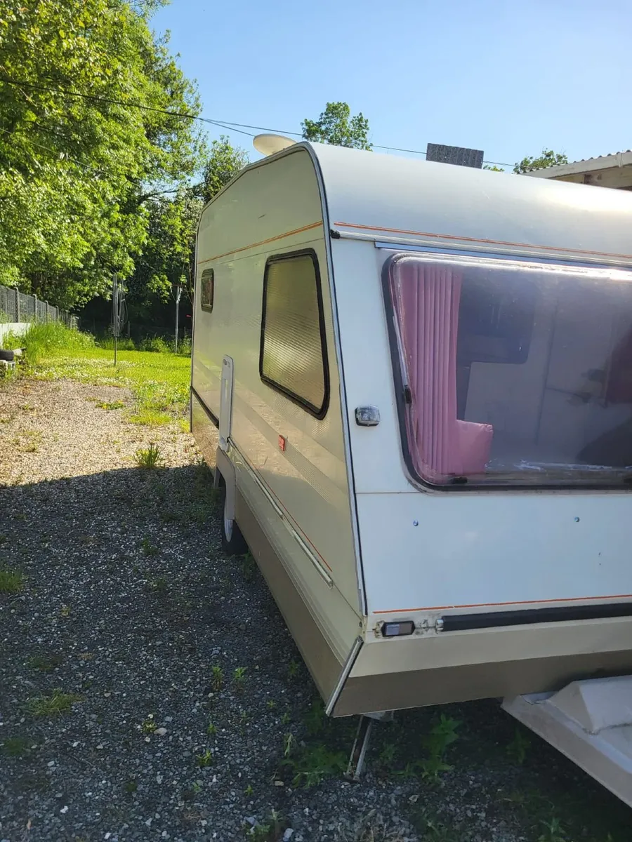 Caravan - Image 4