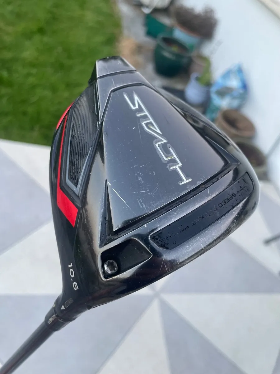 Taylormade stealth driver - Image 1