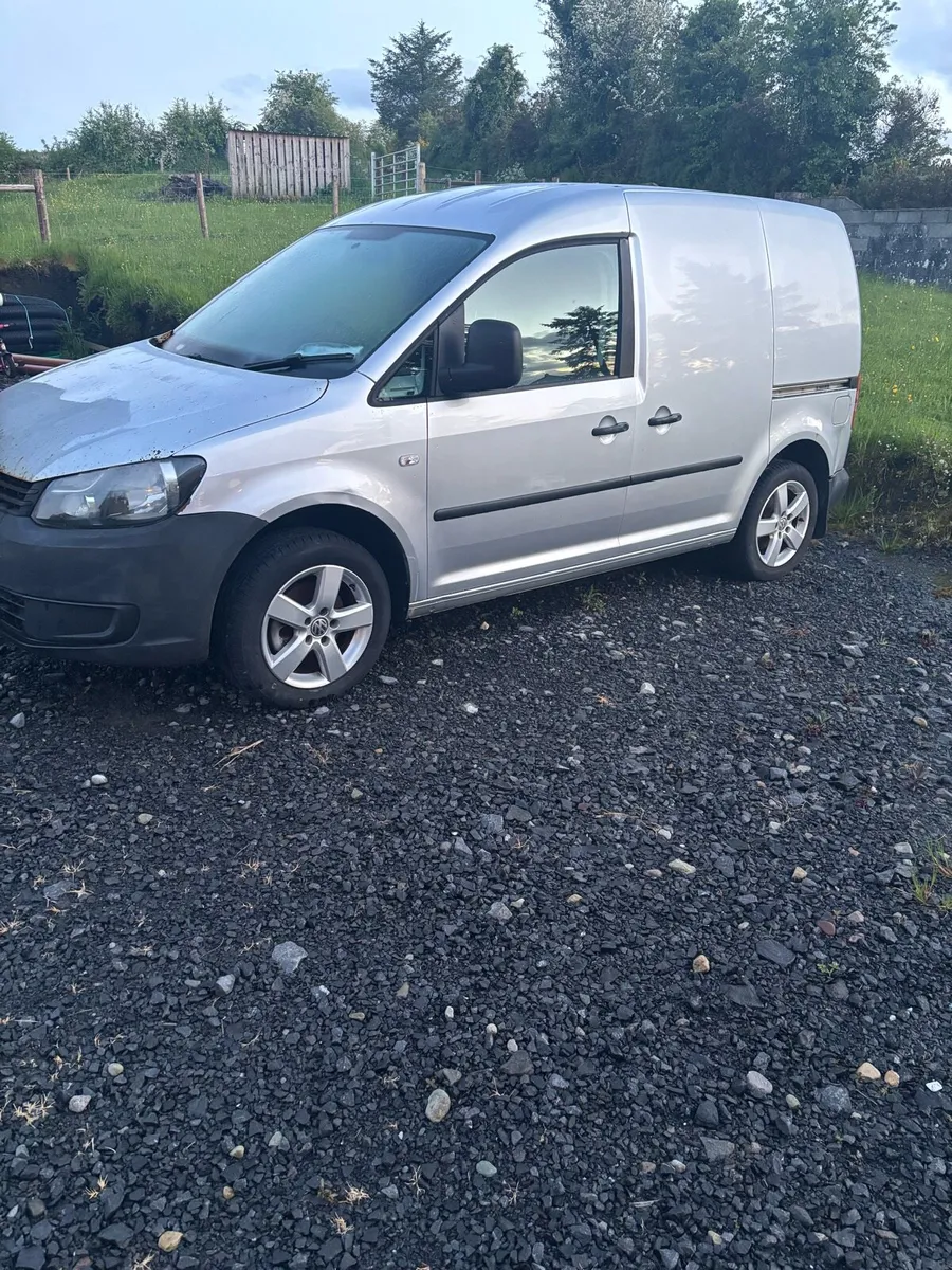 2013 vw caddy for breaking 1.6 tdi - Image 1