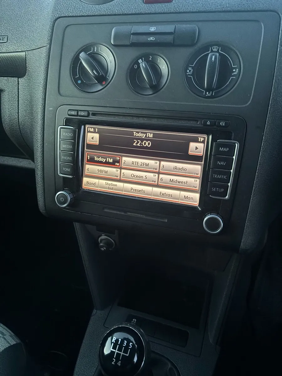 2013 vw caddy for breaking 1.6 tdi - Image 2