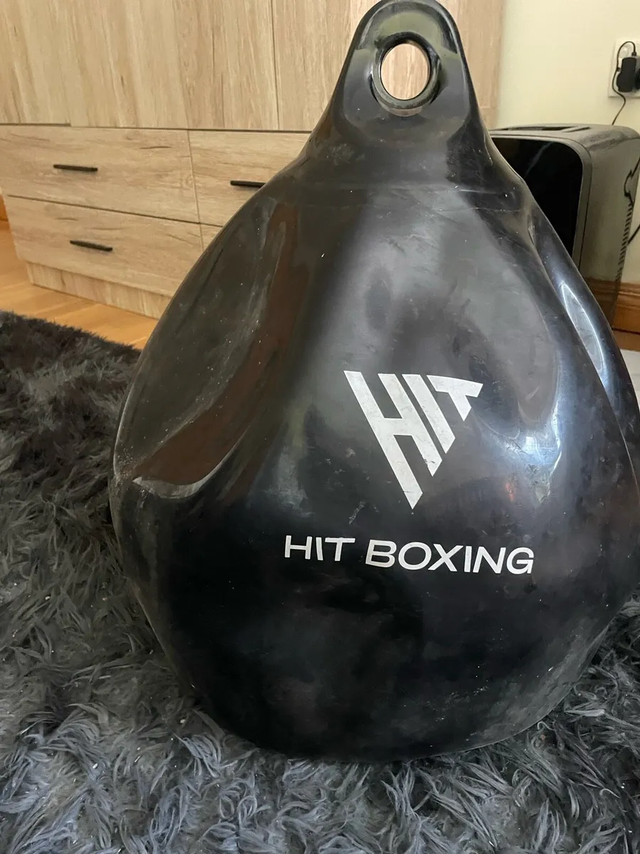 Boxing bag - Image 1