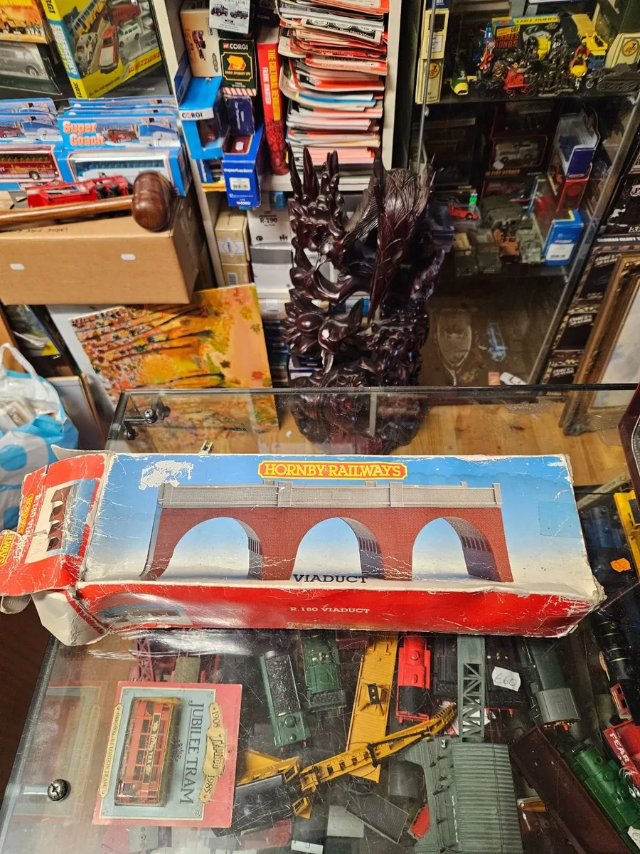 Hornby OO Gauge Viaduct