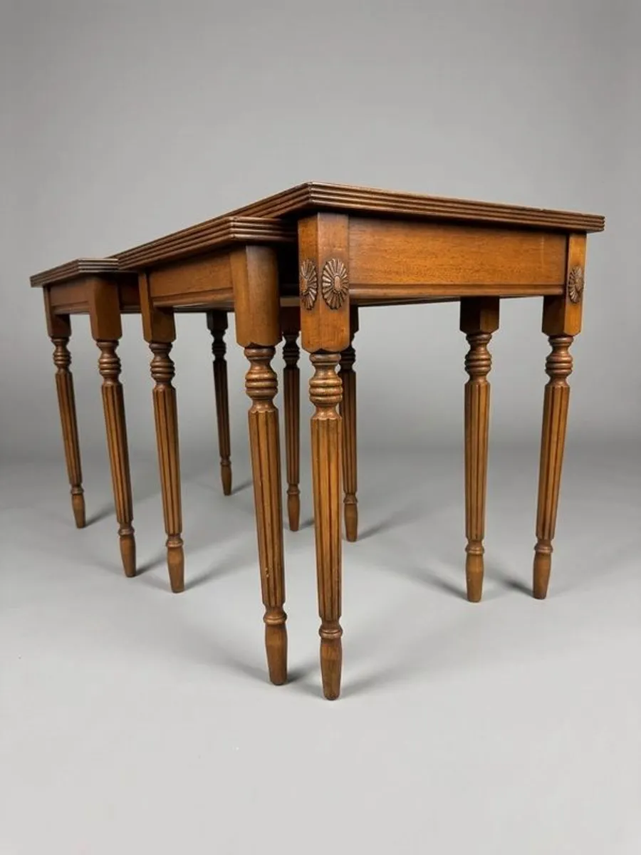 Vintage Shaw of London Leather Top Nesting Tables - Image 3