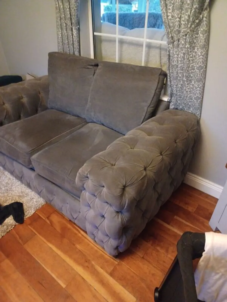 couch - Image 3