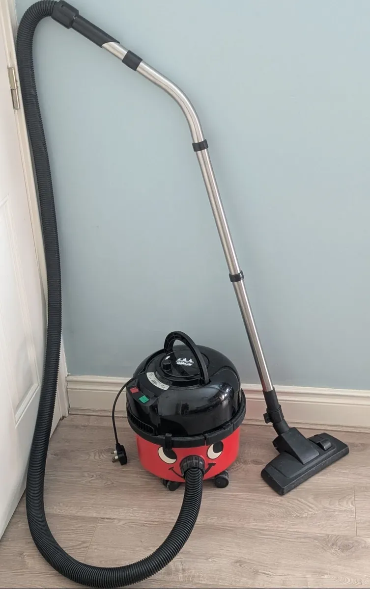 vacuum cleaner - Image 1