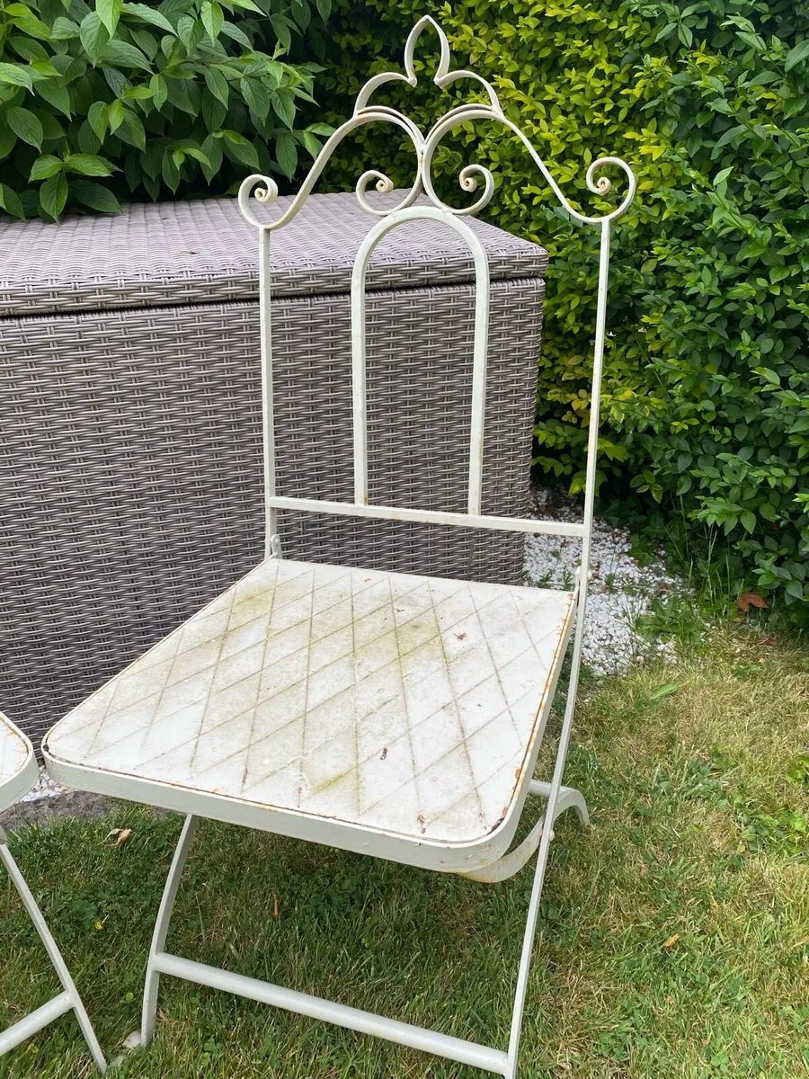 Pair of garden chairs - Image 3