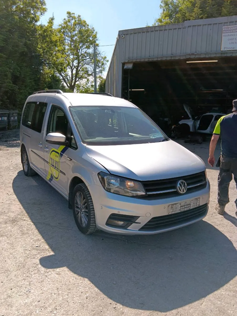 Breaking VW caddy 2016 2.0tdi - Image 1