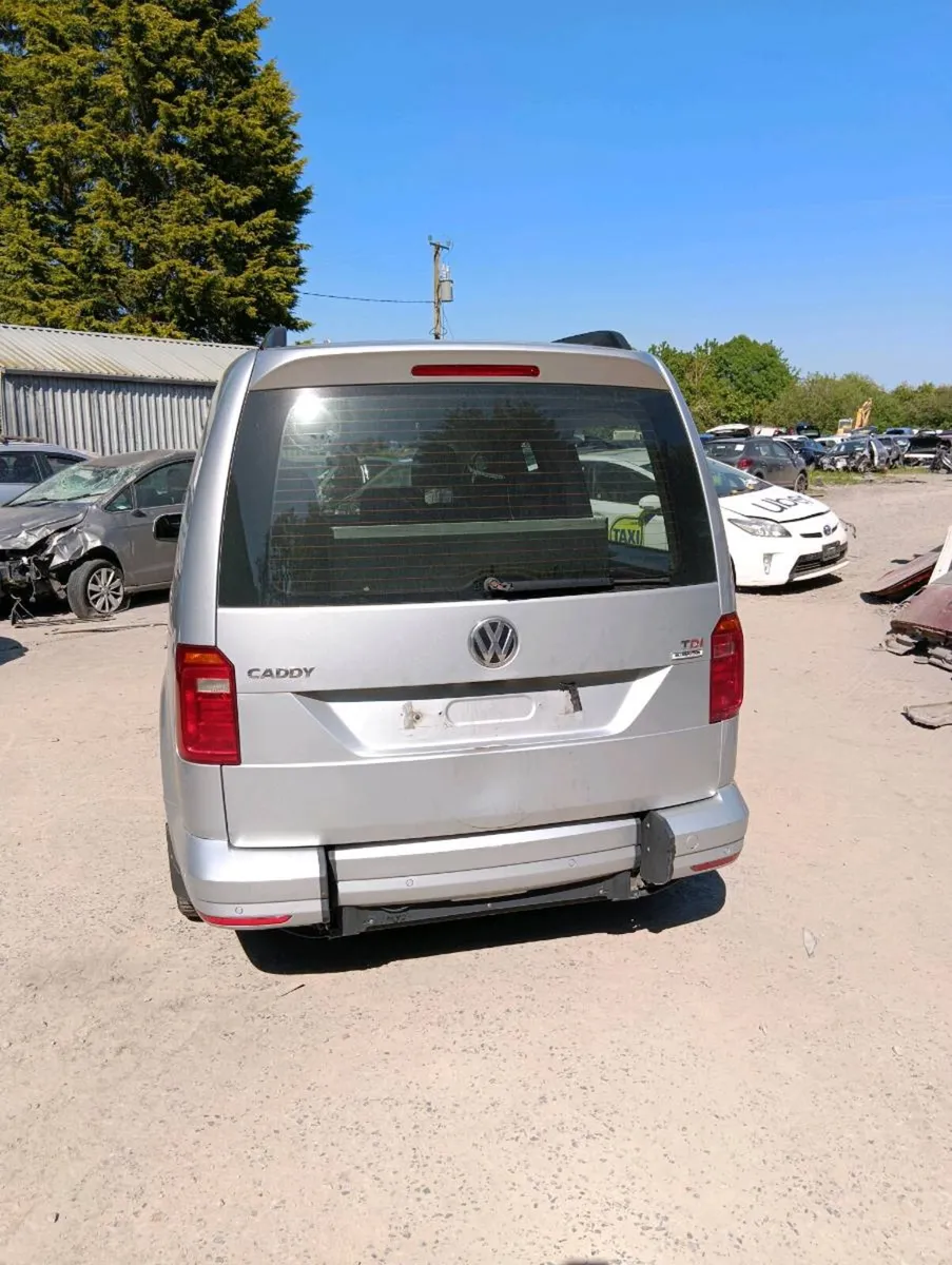 Breaking VW caddy 2016 2.0tdi - Image 4