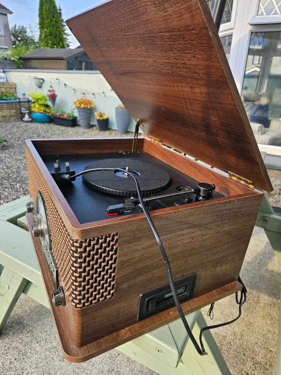 4 in 1 record player - Image 1