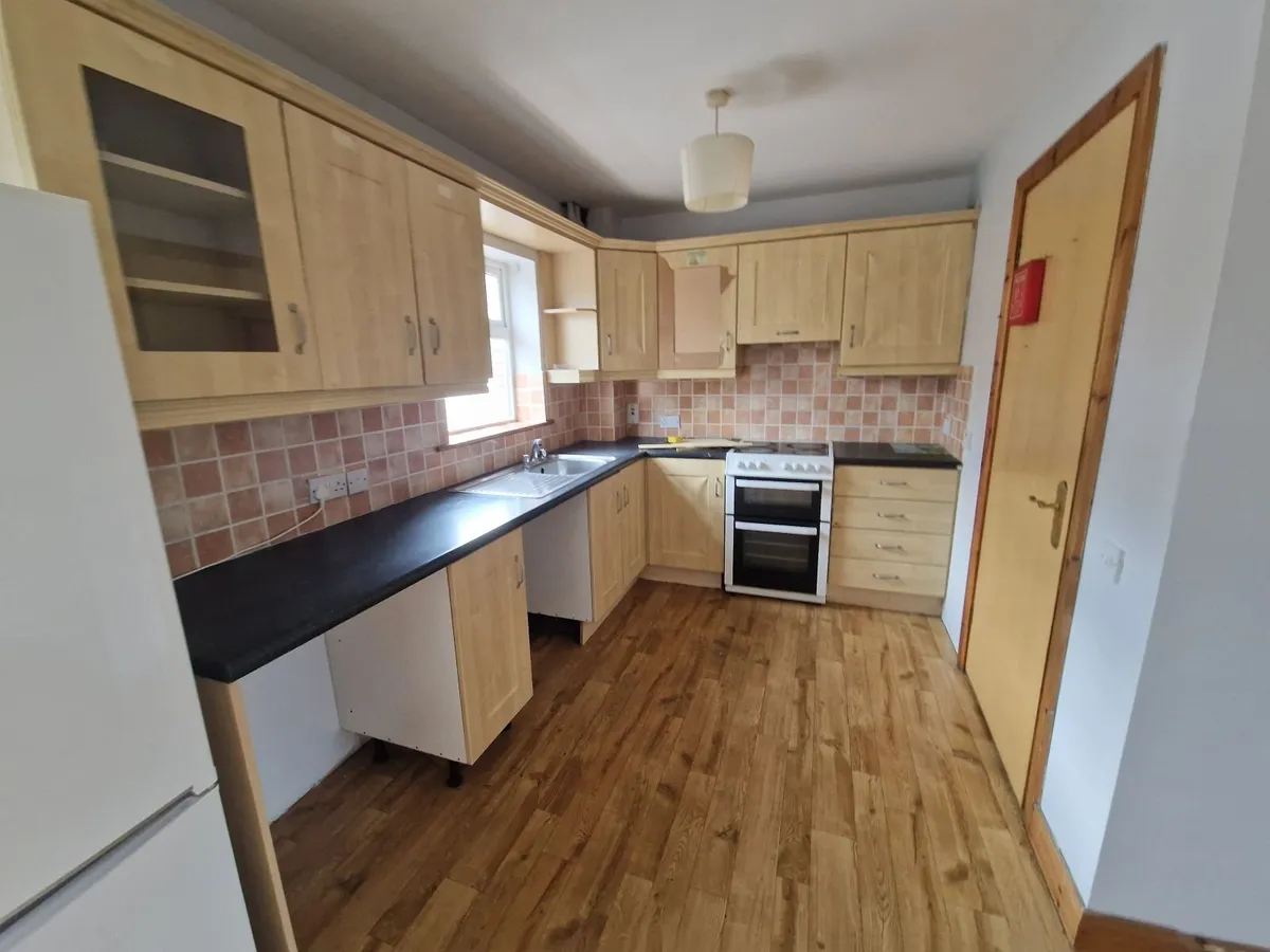 Kitchen - Image 3