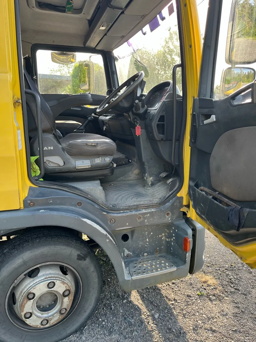Man tipper truck €12,000 - Image 2