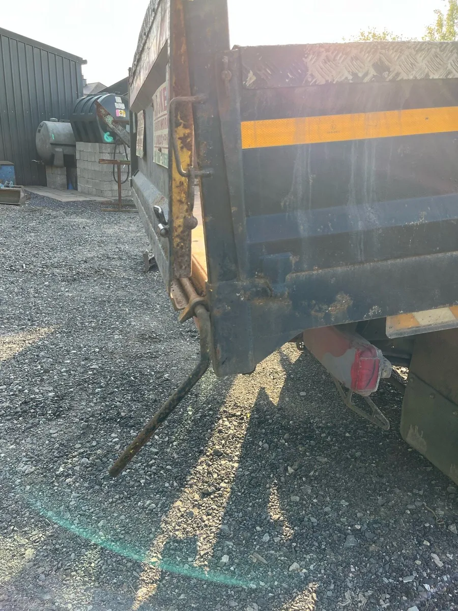 Man tipper truck €12,000 - Image 4